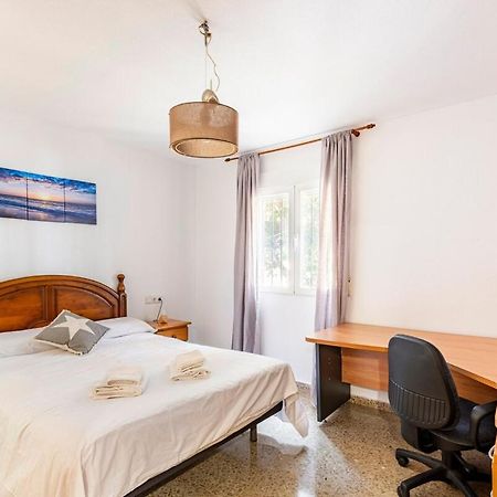 Amplio Piso Para Disfrutar Del Centro De Malaga Con Parking Gratuito Exterior foto