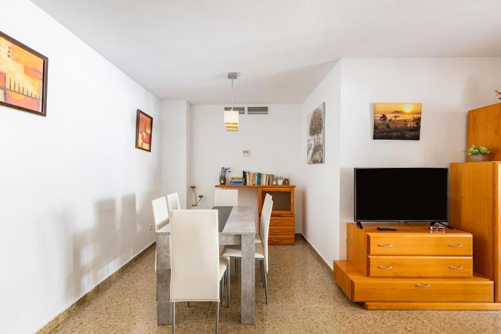 Amplio Piso Para Disfrutar Del Centro De Malaga Con Parking Gratuito Exterior foto